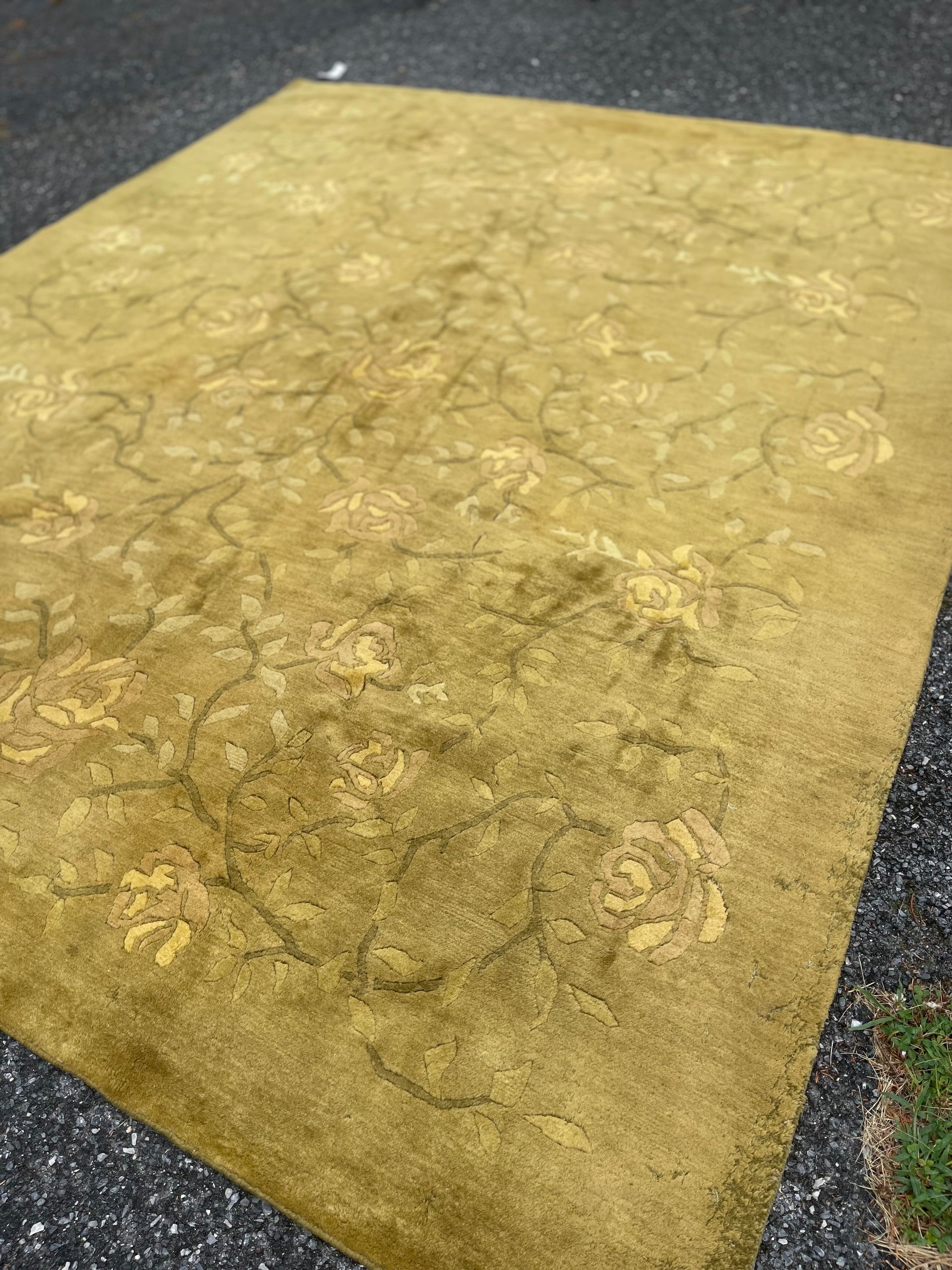 Hand-Knotted 100% Wool Green Floral Area Rug