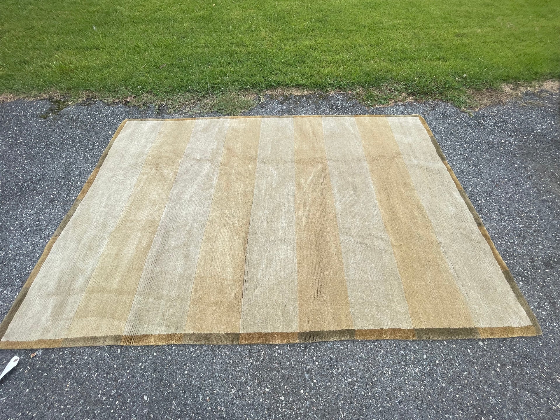 Hand-Knotted Persian Ganesh Rug 100% Wool