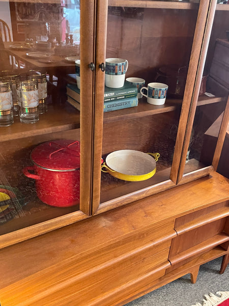 Young Mfg. Midcentury Modern Bow-front China Cabinet & Hutch