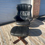 Hjellegjerde Møbler Scandinavian Modern Leather Lounge Chair and Ottoman