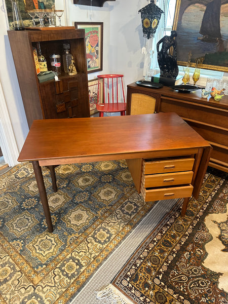 Mid Century Danish Modern Arne Vodder Teak Drop Leaf Desk for H. Sigh Denmark