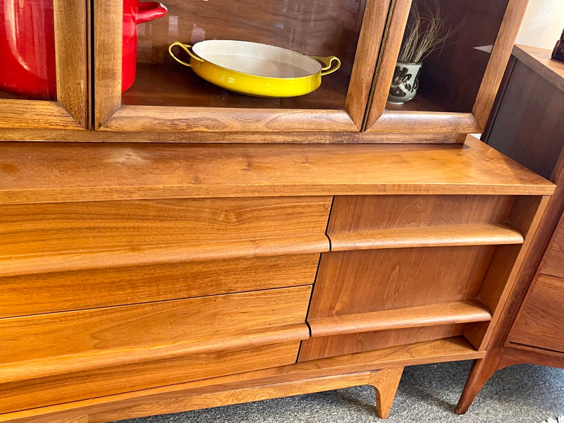 Young Mfg. Midcentury Modern Bow-front China Cabinet & Hutch