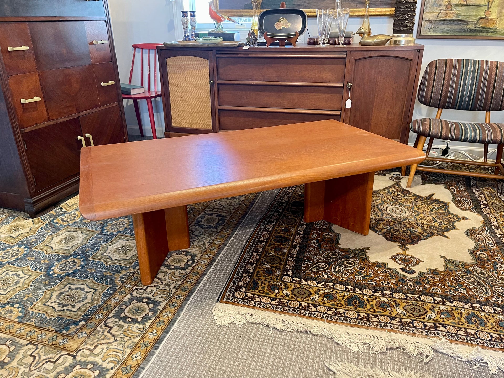 Velje Stole Scandinavian Modern Coffee Table in Teak