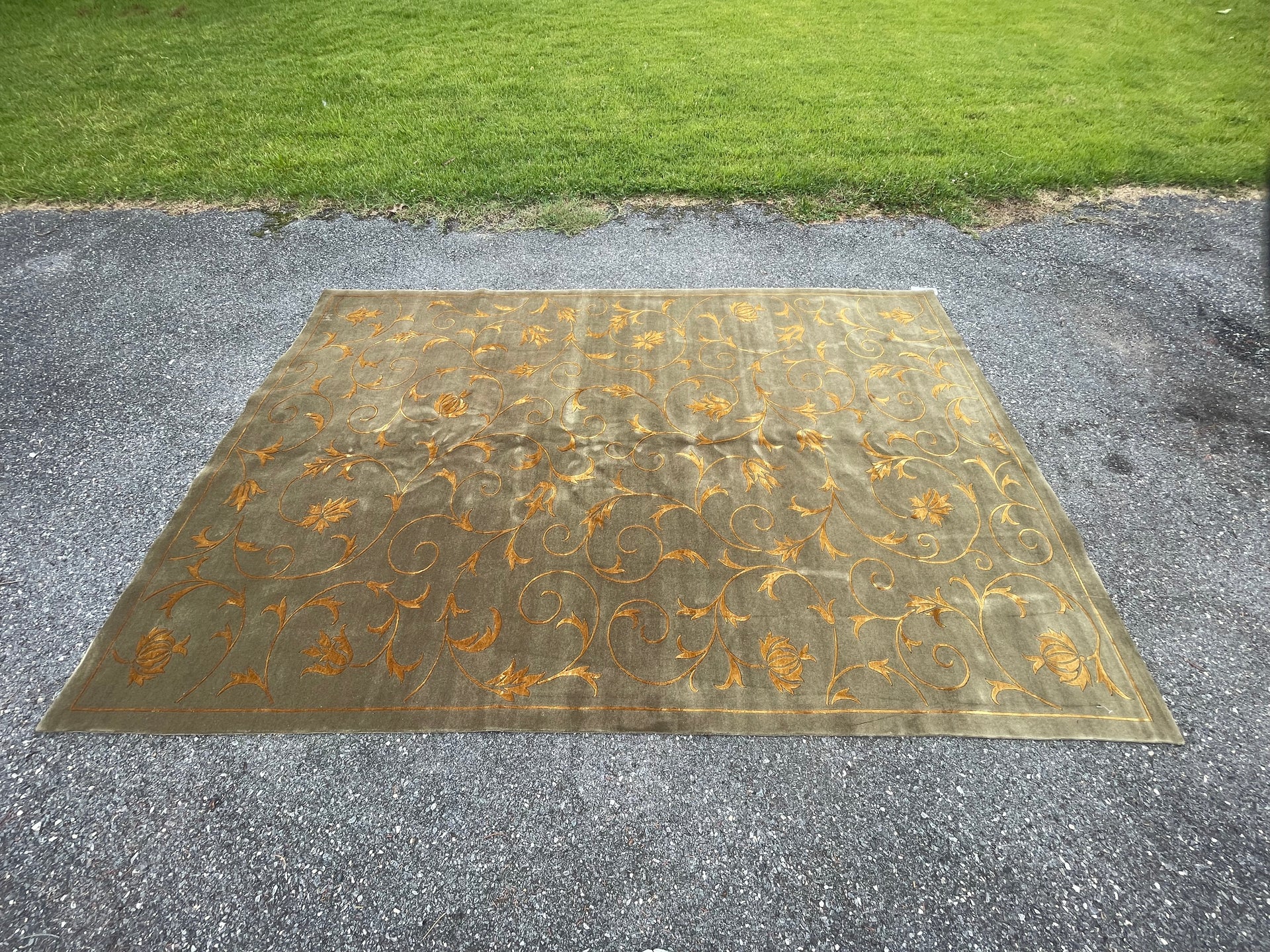 Traditional Hand-Knotted Wool Area Rug, Made in India