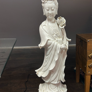 Blanc De Chine Porcelain Geisha Lamp