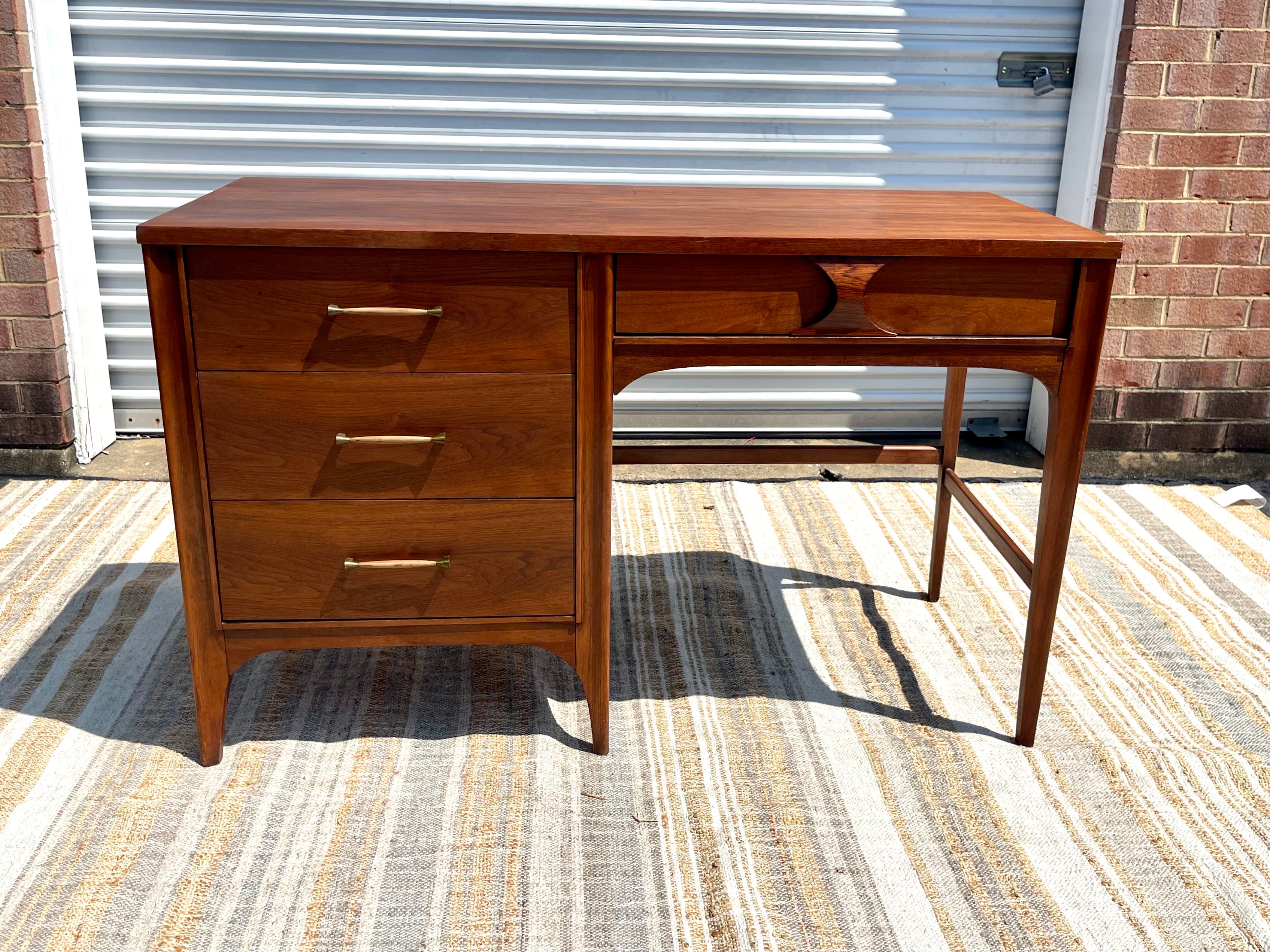 Kent Coffey Perspecta Rosewood and Walnut Desk – Magpie Reclamations
