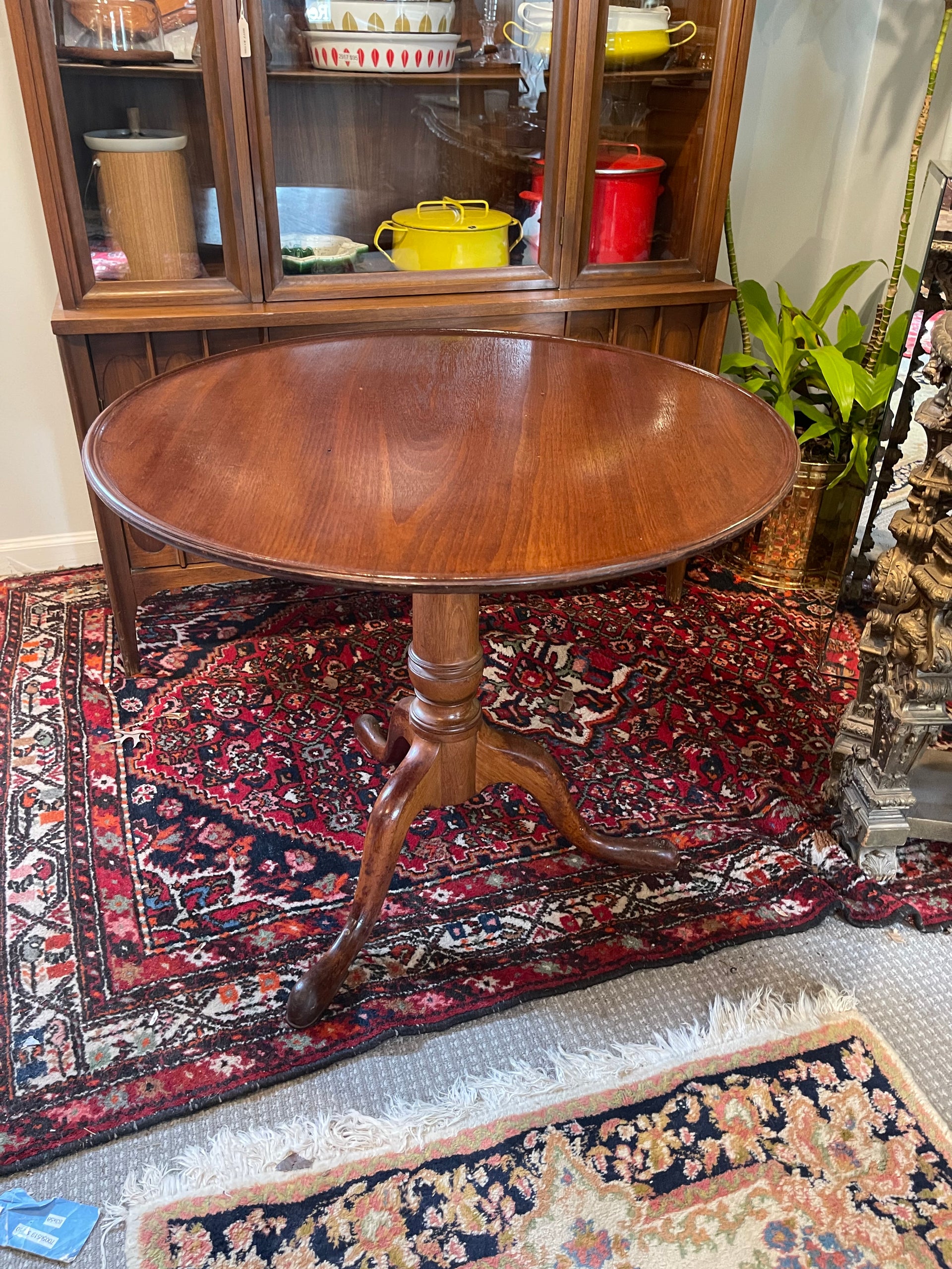 Cherry Flip Top Pie Crust Table