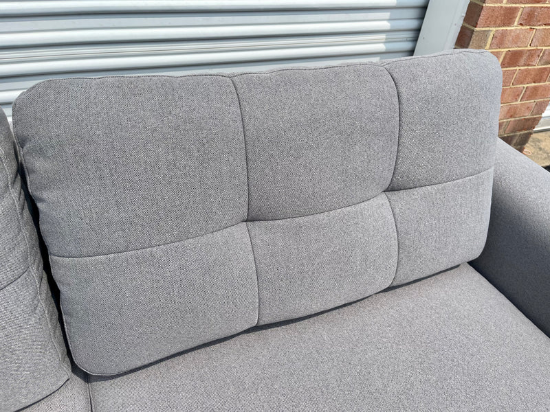 Article Mea Two Cushion Sofa