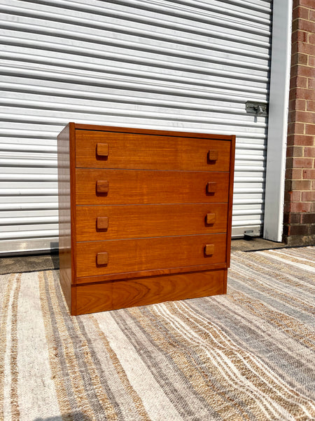 Domino Mobler Petite Chest of Drawers