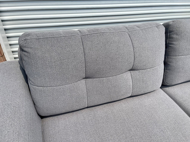 Article Mea Two Cushion Sofa