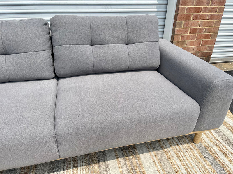 Article Mea Two Cushion Sofa