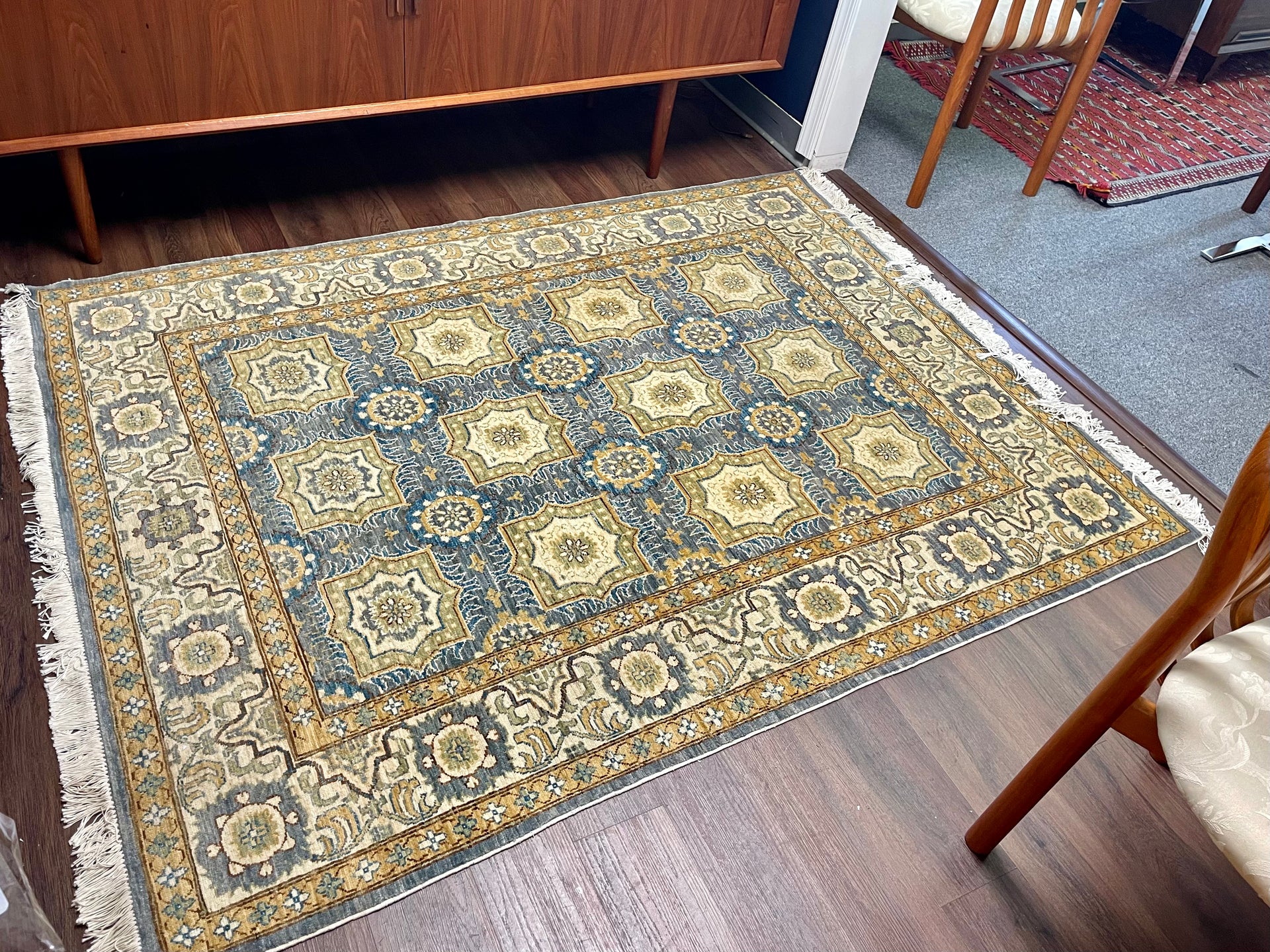 Hand-knotted Oriental Blue and Yellow Rug