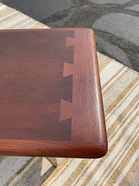 Lane Acclaim Coffee Table