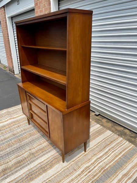 Bassett hutch online