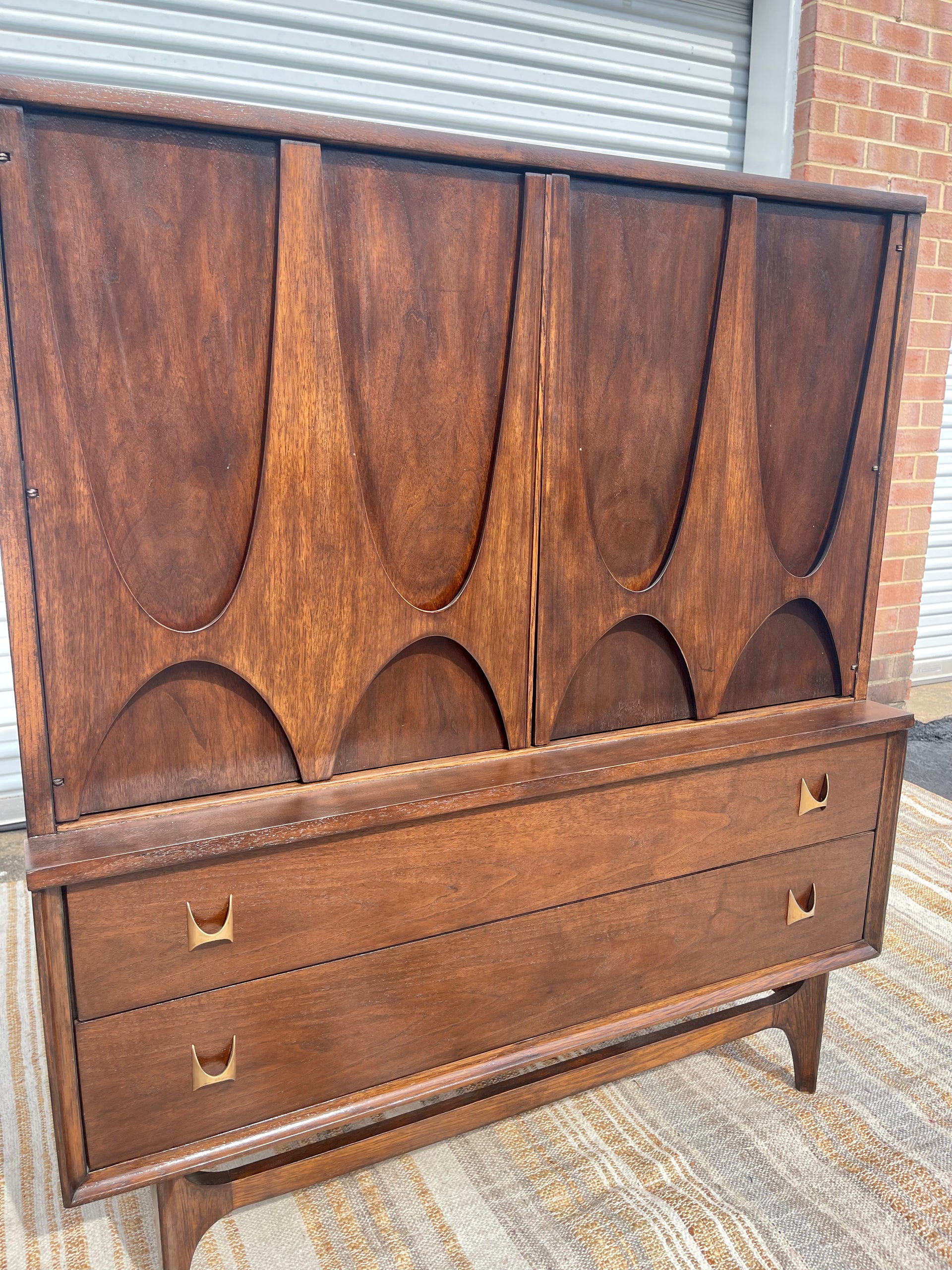 Broyhill Brasilia Gentleman’s Chest