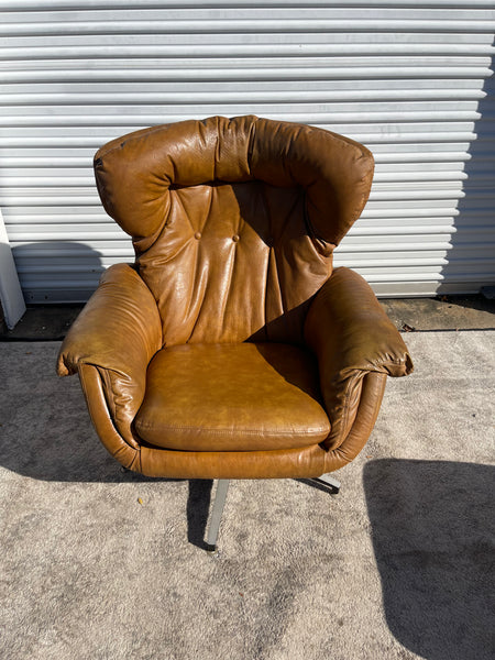 Charlton best sale eames chair