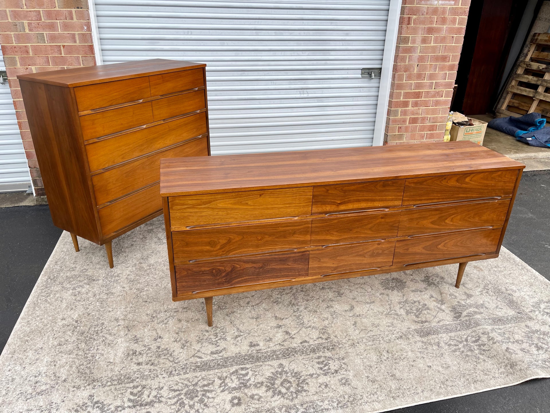 Mid Century Modern Dresser Set