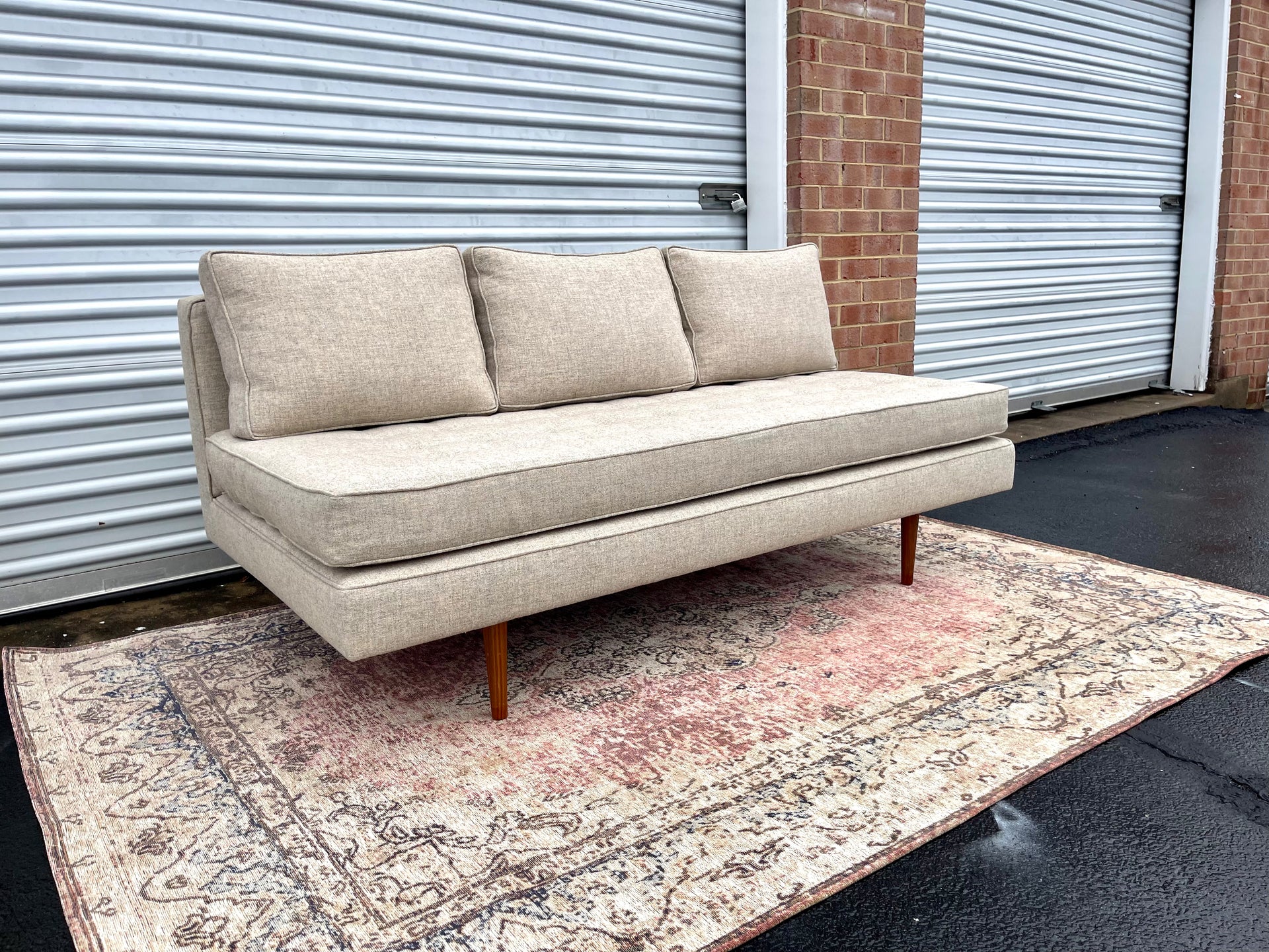 Mid Century Modern Style Daybed