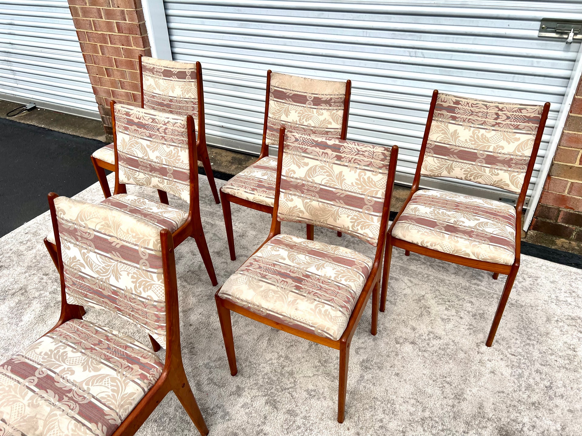 Johannes Andersen for Uldum Mobelfabrik #7171 Teak Dining Chairs