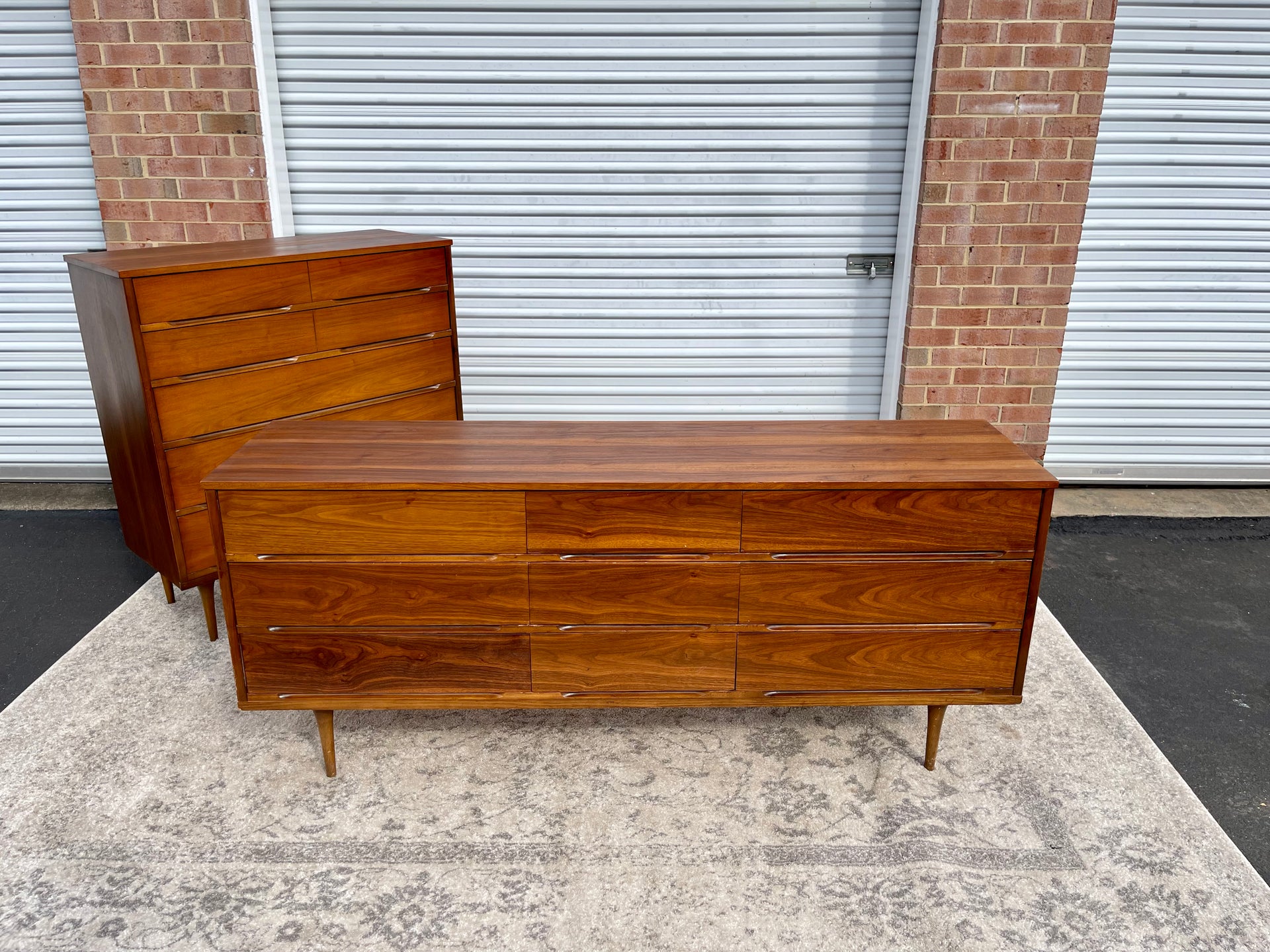 Mid Century Modern Dresser Set