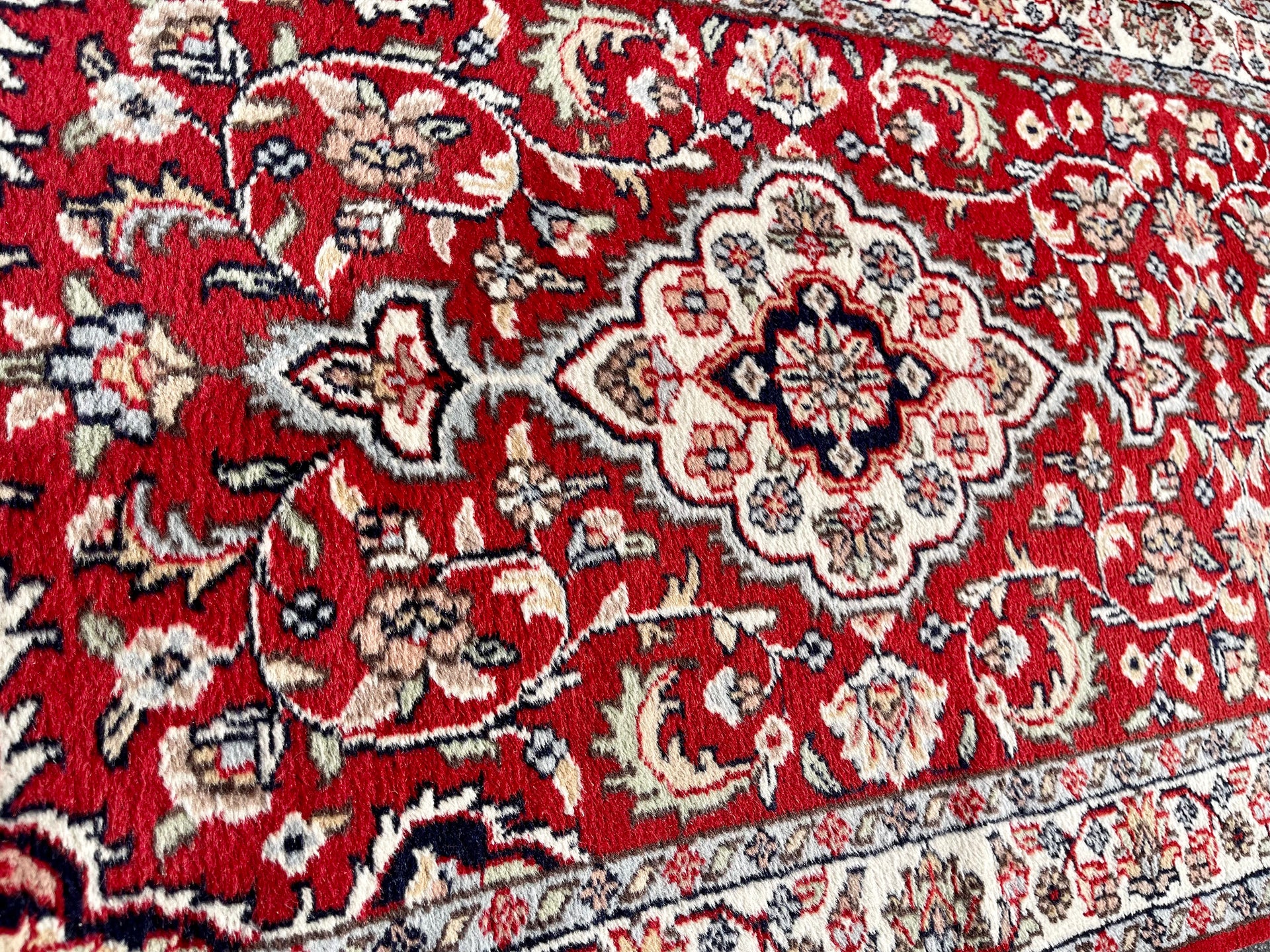 Hand Woven Oriental Kashan Runner