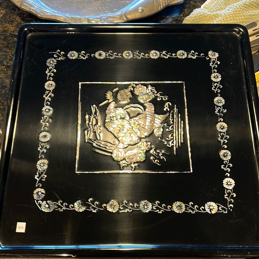 Black lacquer gray with pearl inlay
