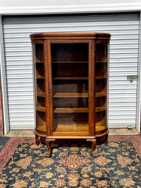 Vintage oak cheap curio cabinet