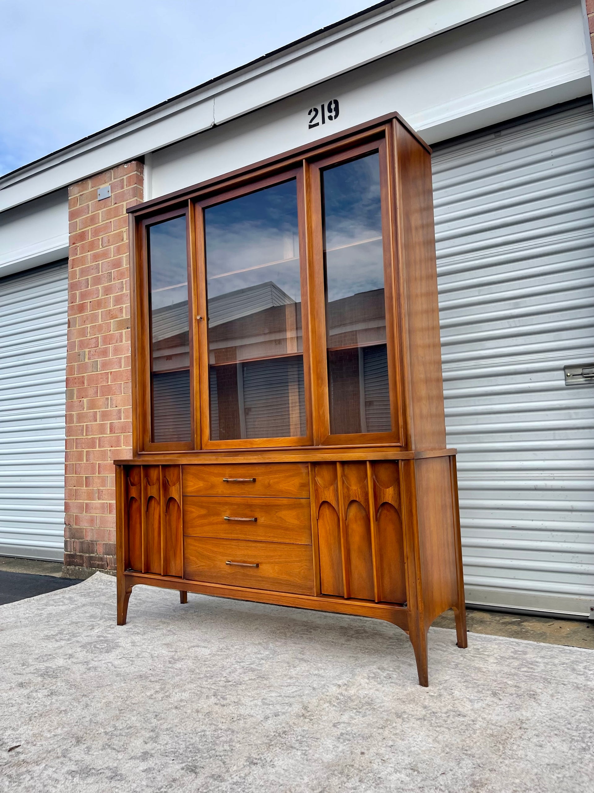 Kent Coffey Perspecta China Cabinet